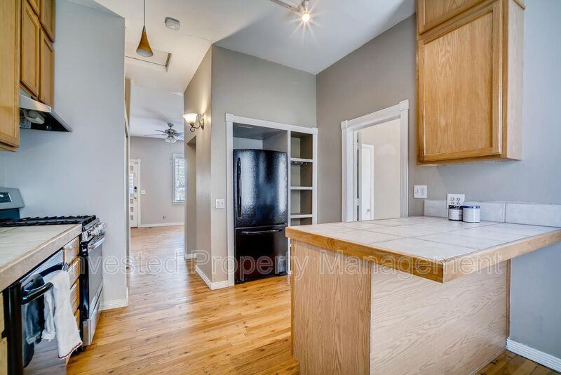 363 Cherokee St - Photo 6 of 17