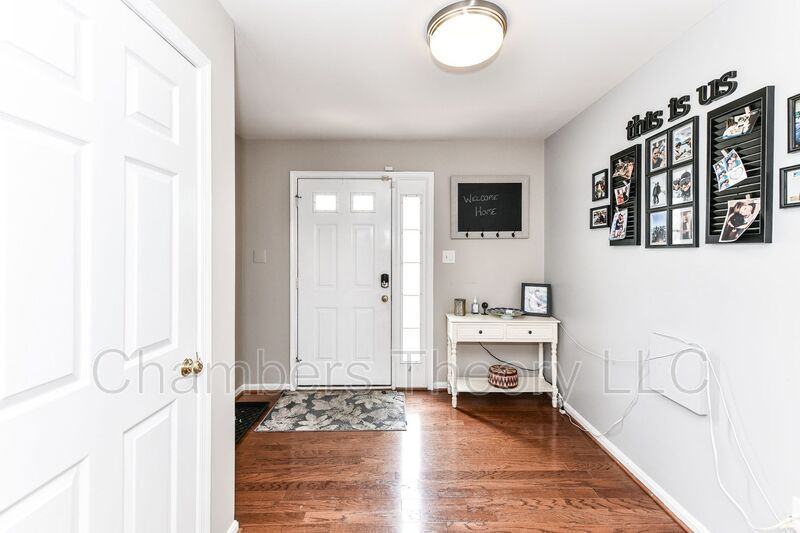 20166 Hardwood Ter - Photo 2 of 29