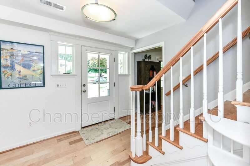 6222 Hardy Dr - Photo 2 of 50