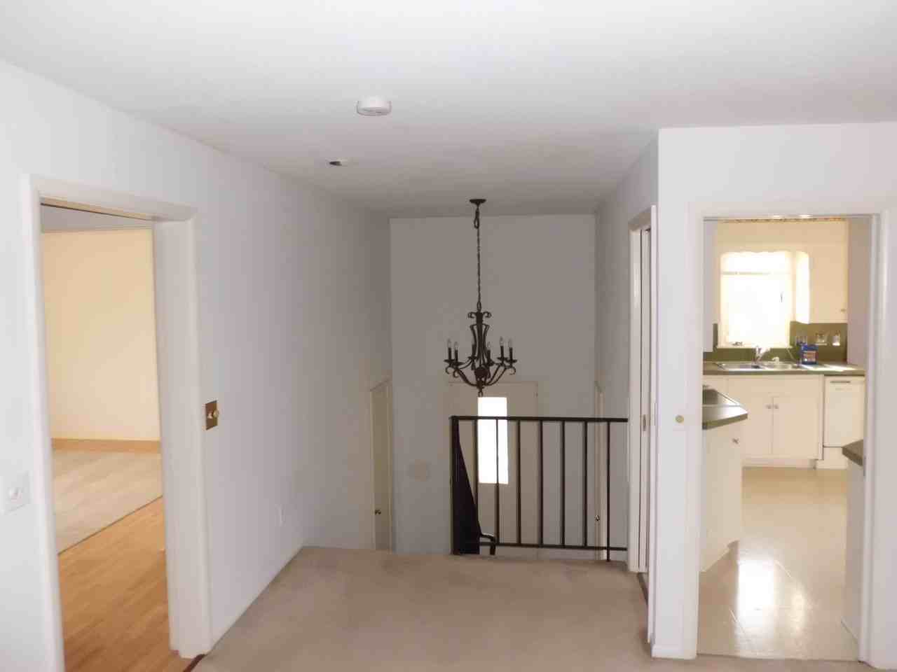 5218 Malibu Drive - Photo 3 of 10