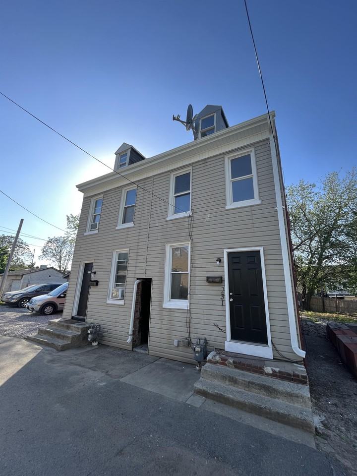 231 Franklin Way #1 - Photo 2 of 22