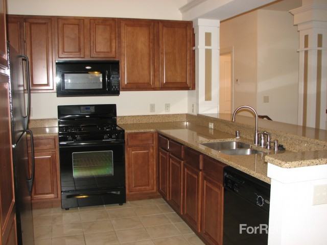 Orchard Apartments - Photo 3 of 13