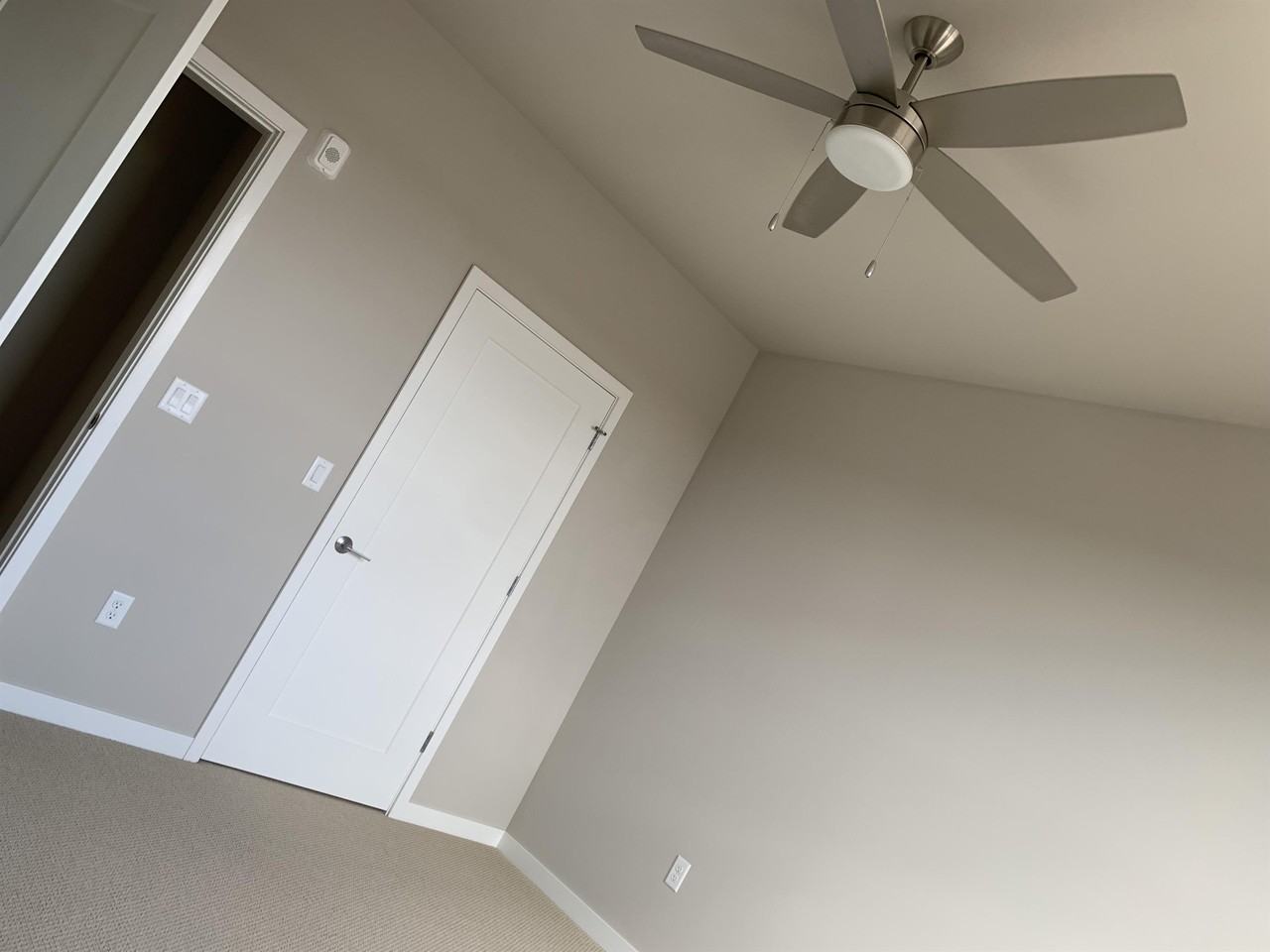 4612 Hammersley Rd #118 - Photo 7 of 33