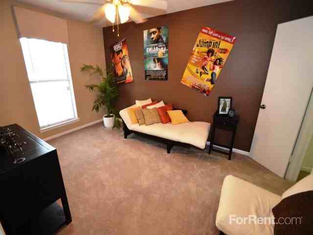 Hidden Lake - Photo 2 of 22