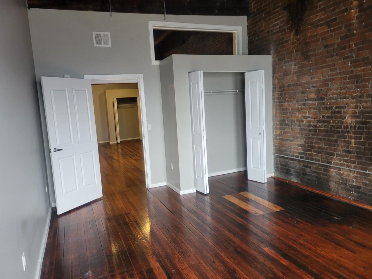 116 N 5th St #311 - Photo 5 of 13