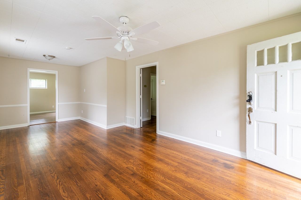 4107 Owen Ave #1 - Photo 4 of 42