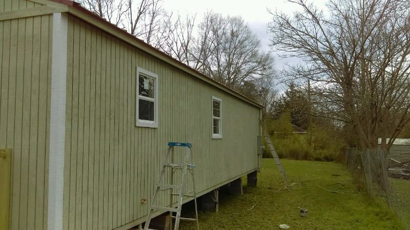 412 Henderson St - Photo 5 of 9