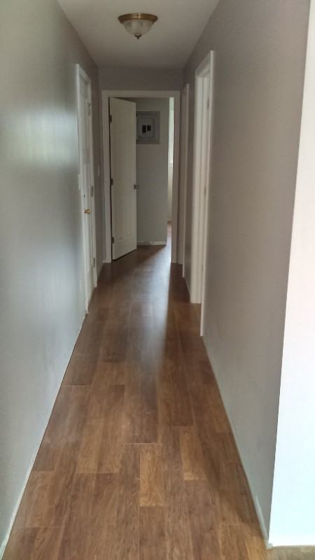 412 Henderson St - Photo 7 of 9