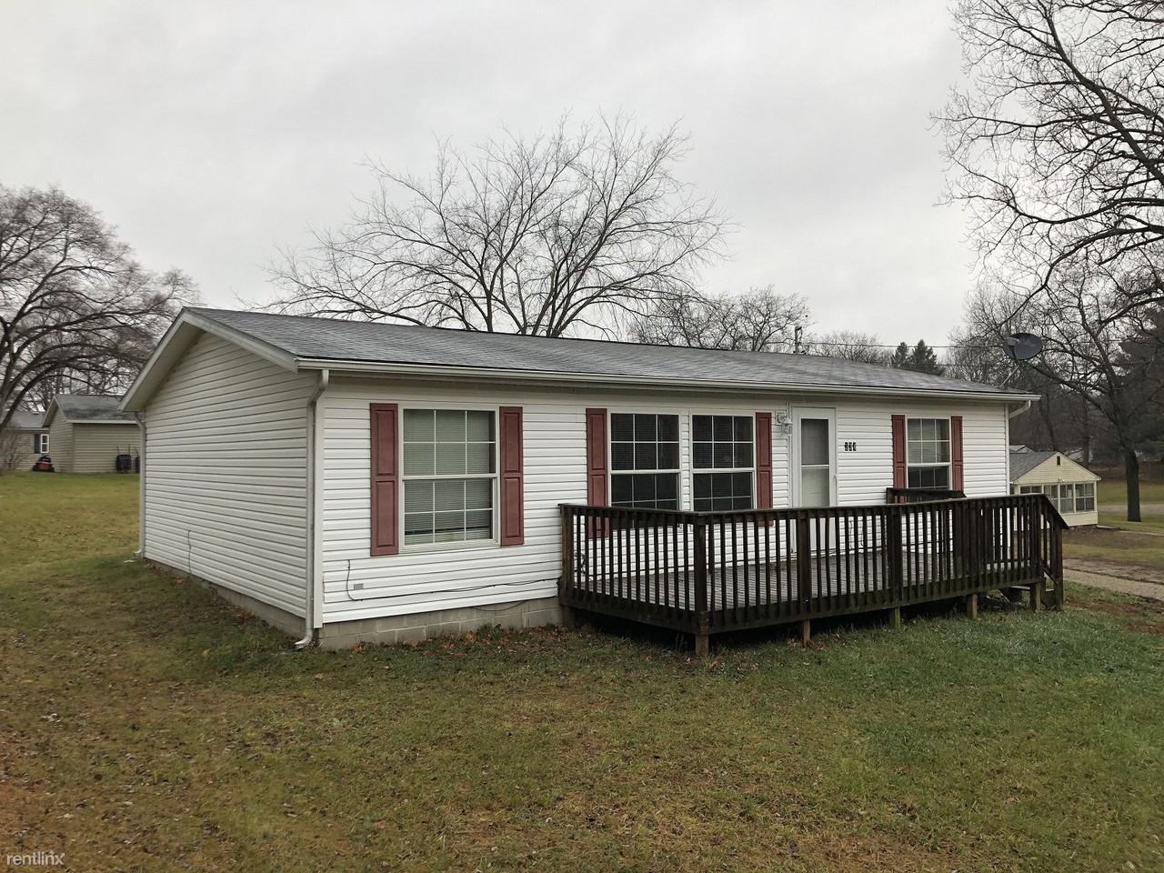 234 Hall St - Photo 2 of 10