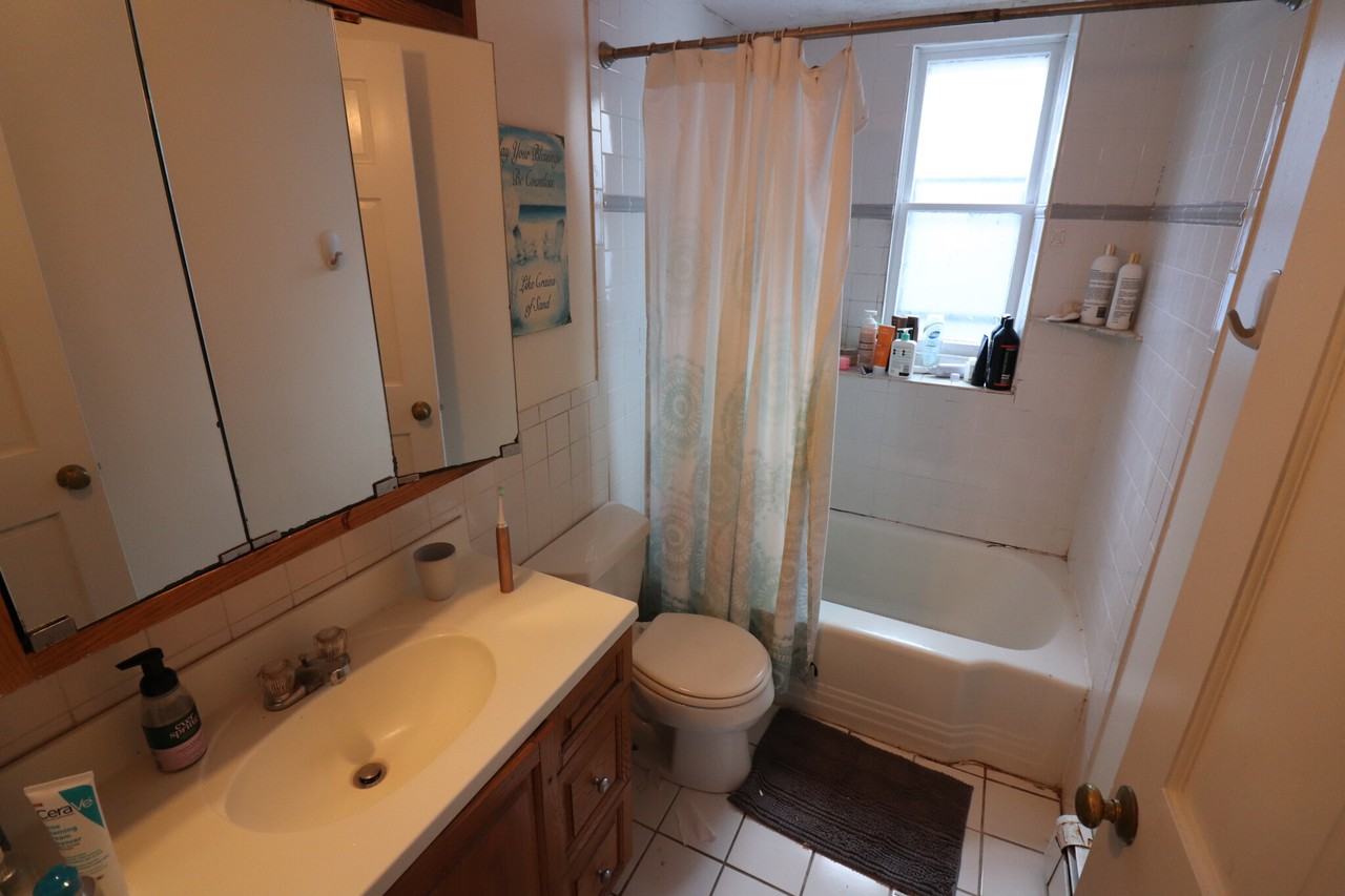 40 Atherton Rd #2 - Photo 7 of 15