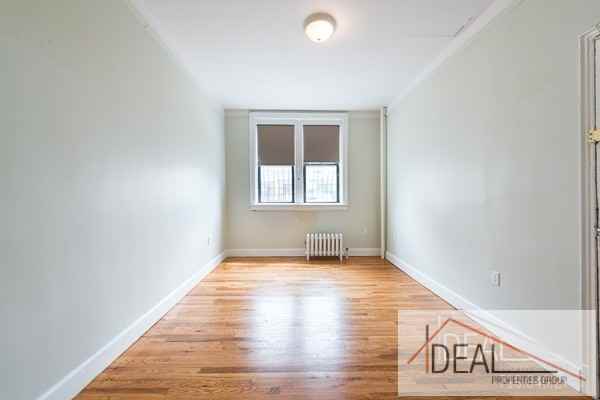 448 3rd Ave #1r - Photo 3 of 7