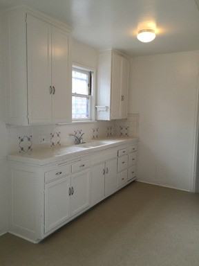 8512 Cashio St - Photo 3 of 7