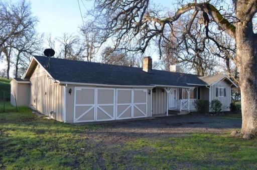 23721 Whitmore Rd - Photo 3 of 20