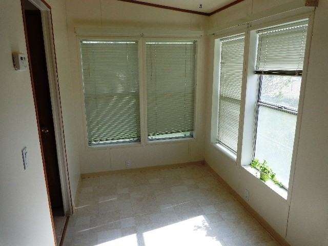 3370 Moon Ln - Photo 3 of 7