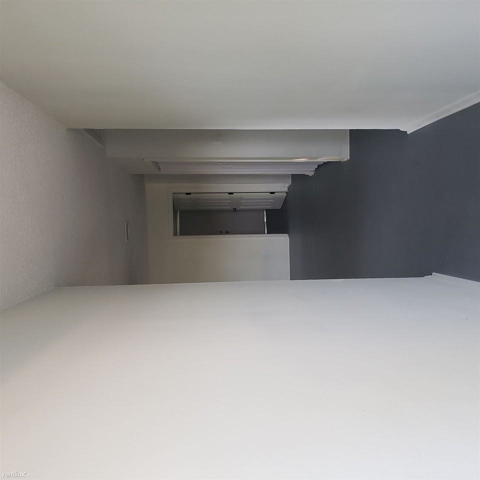 300 Rials Drive - Photo 2 of 10