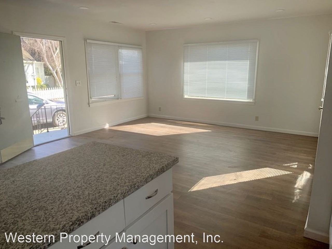 511/515 Sunset Dr. - Photo 3 of 11