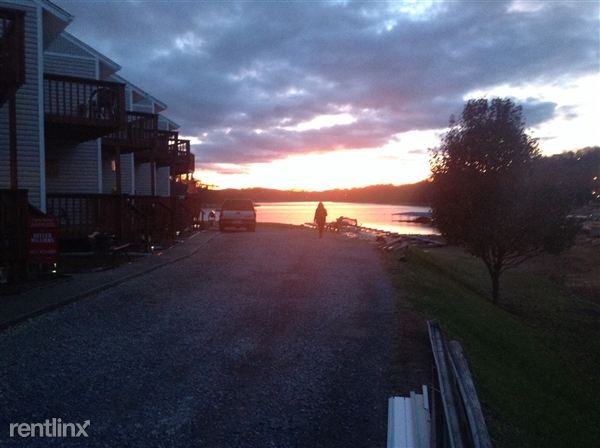 Lakeside Condominiums - Photo 2 of 2