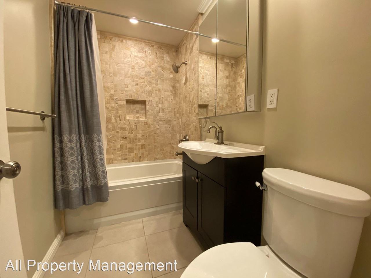 1120 Palm Ave - Photo 2 of 3