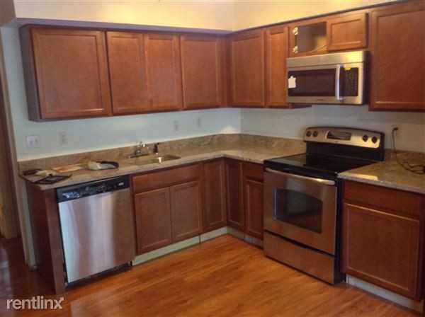 1812 E Fairmount Ave - Photo 2 of 5