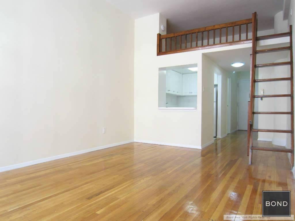 1 Aster Dr 7G - Photo 2 of 5