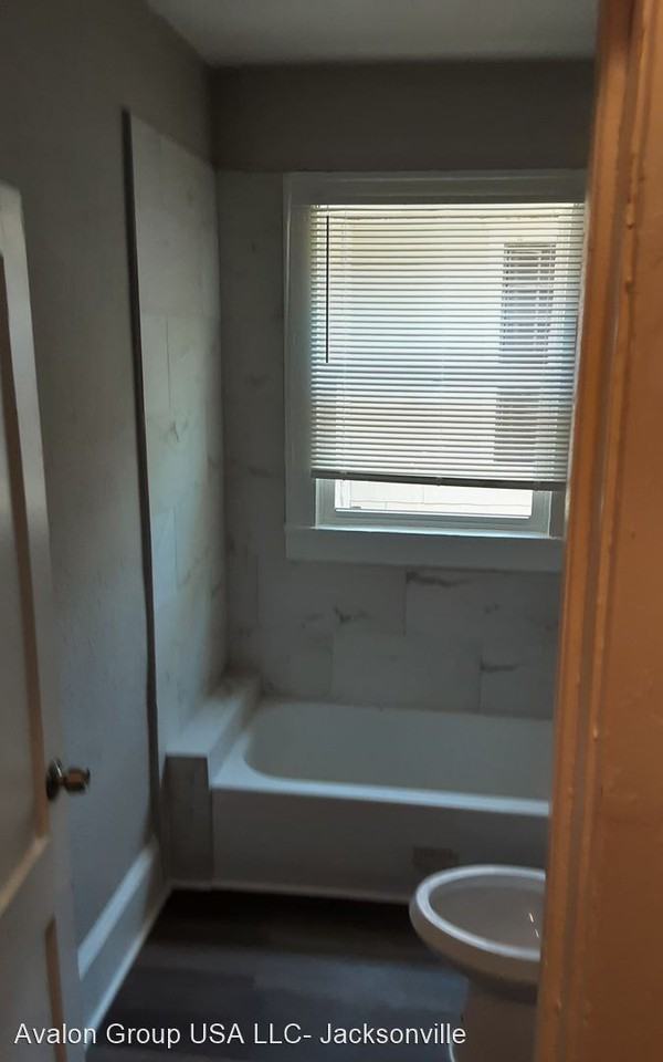 326 Basswood St - Photo 2 of 29