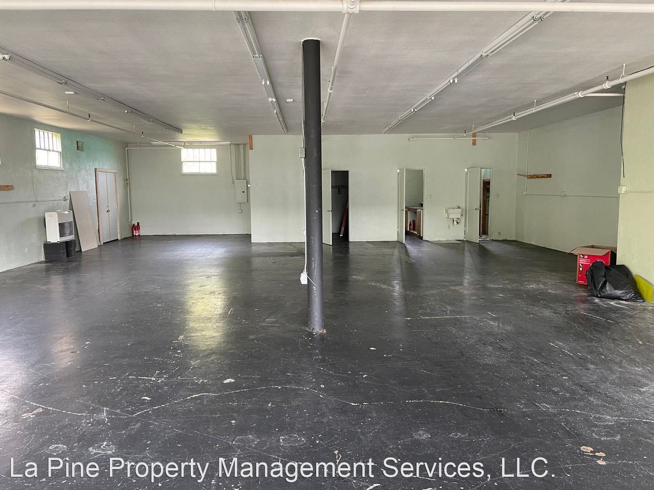 76469 Pine St. - Photo 3 of 5