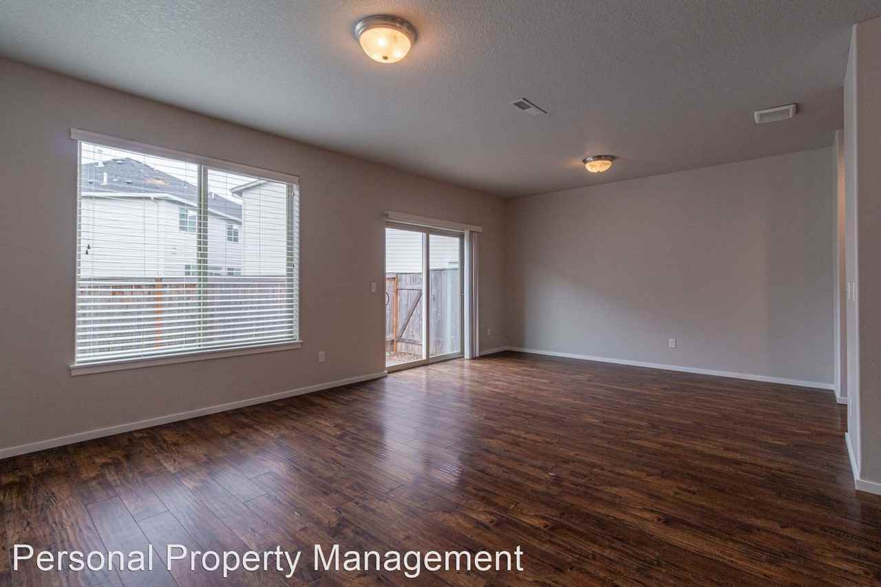 1413 Ne 83rd Dr - Photo 3 of 11