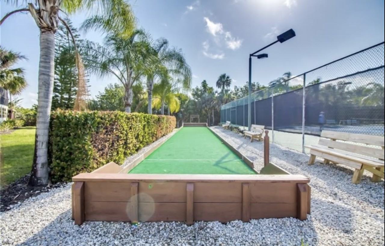 15610 Crystal Lake Dr - Photo 2 of 13