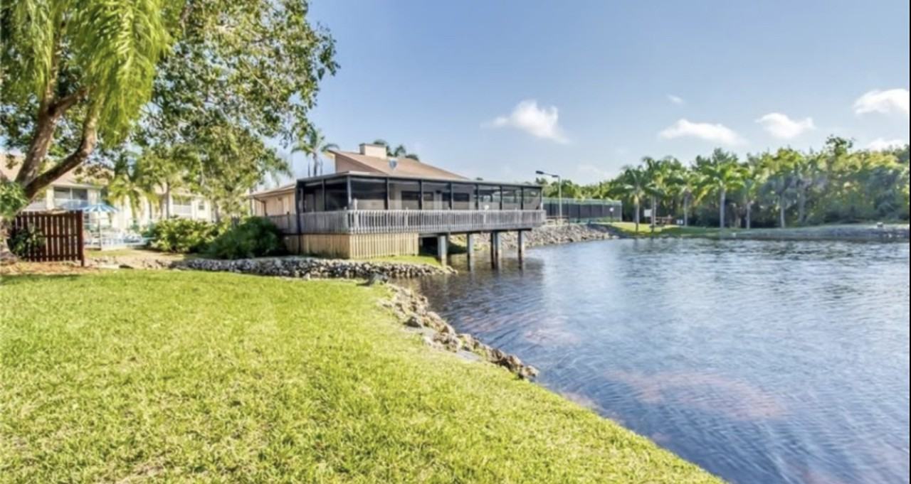 15610 Crystal Lake Dr - Photo 3 of 13