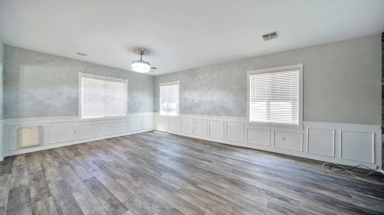 410 W Corte Calza - Photo 4 of 25