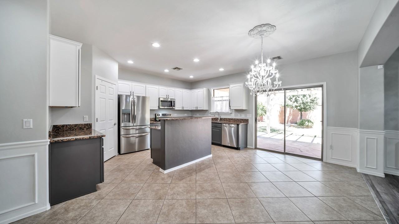 410 W Corte Calza - Photo 6 of 25