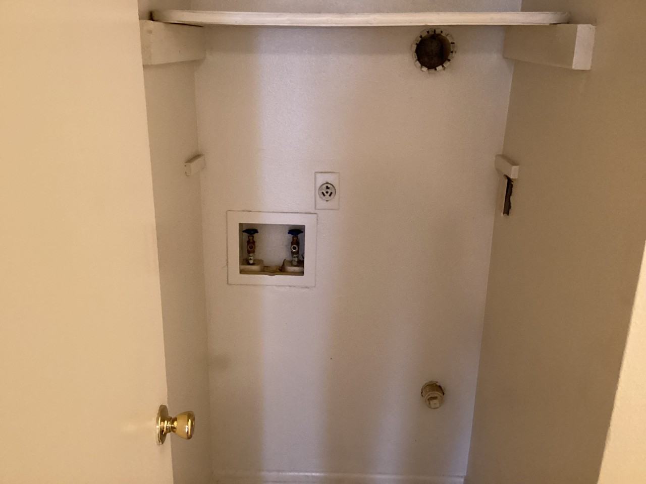 11303 Bel Air Dr - Photo 3 of 10