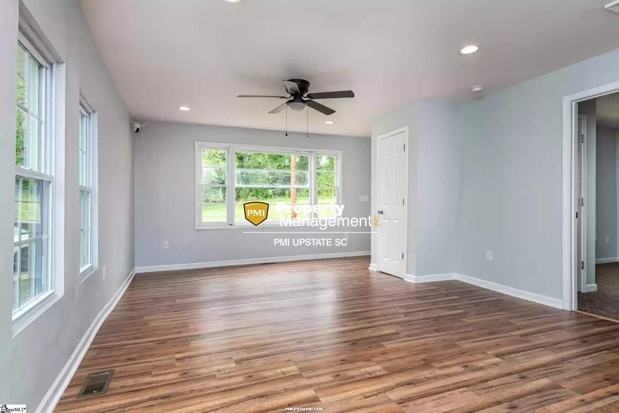 249 E Hampton Ave - Photo 2 of 10
