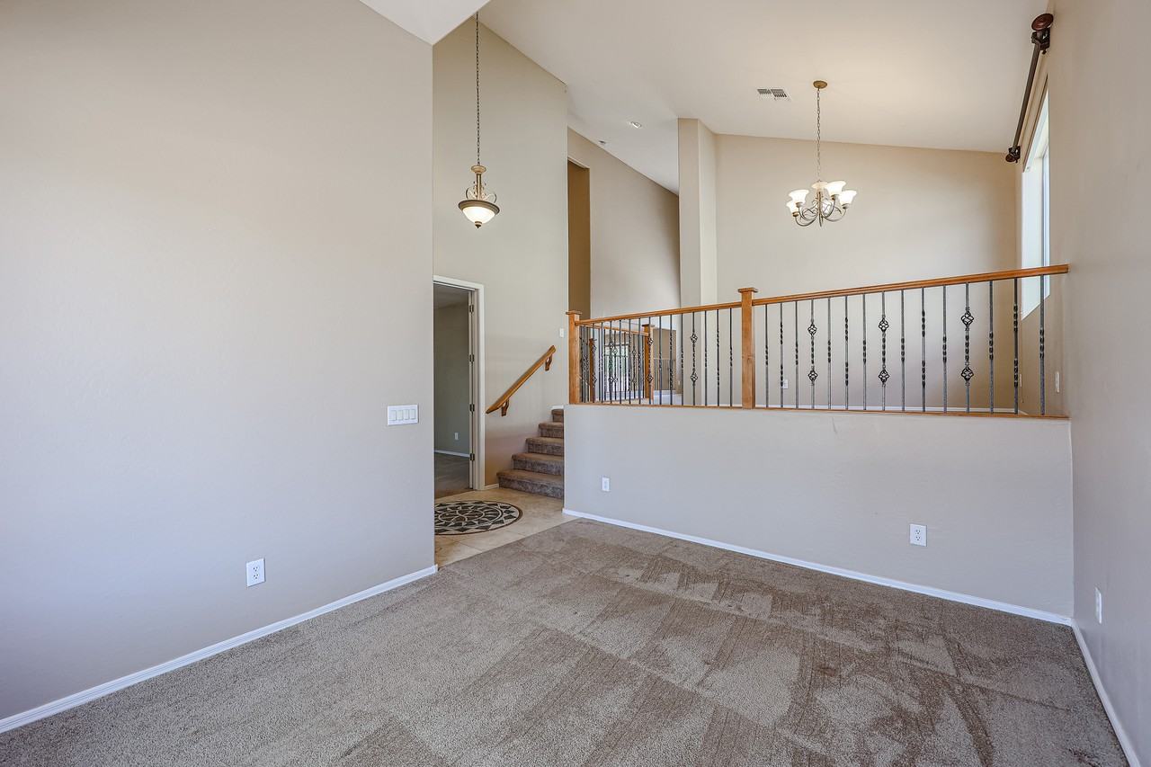 3117 W Espartero Way - Photo 4 of 37