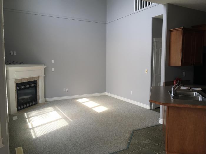 11321 82 Ave - Photo 3 of 7