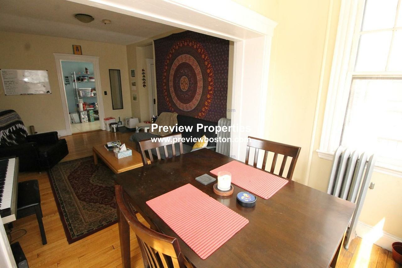 Chester St #8P - Photo 2 of 7