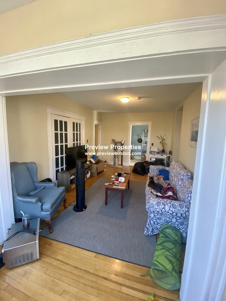 Chester St #8P - Photo 4 of 7