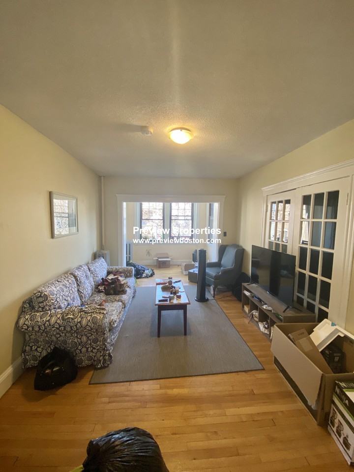 Chester St #8P - Photo 5 of 7