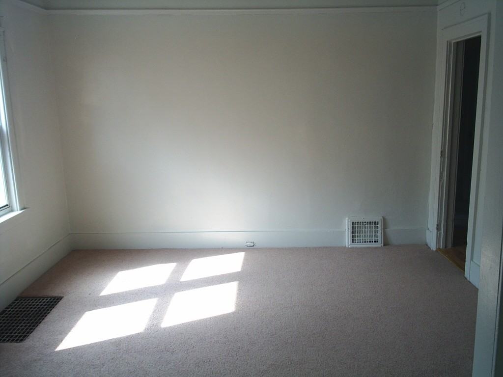 104 Abbott St - Photo 3 of 14