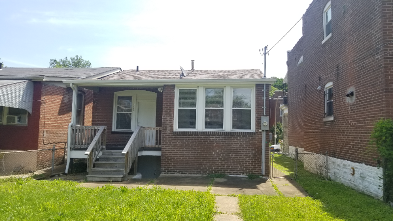 3327 Virginia Ave - Photo 2 of 17