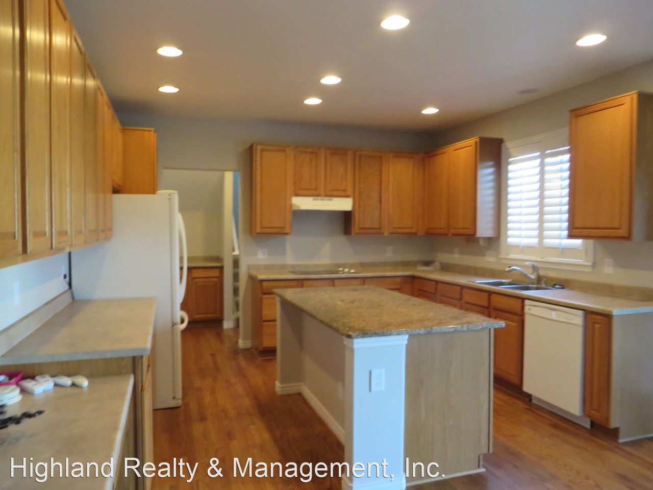 1380 Reliance Pl - Photo 3 of 46