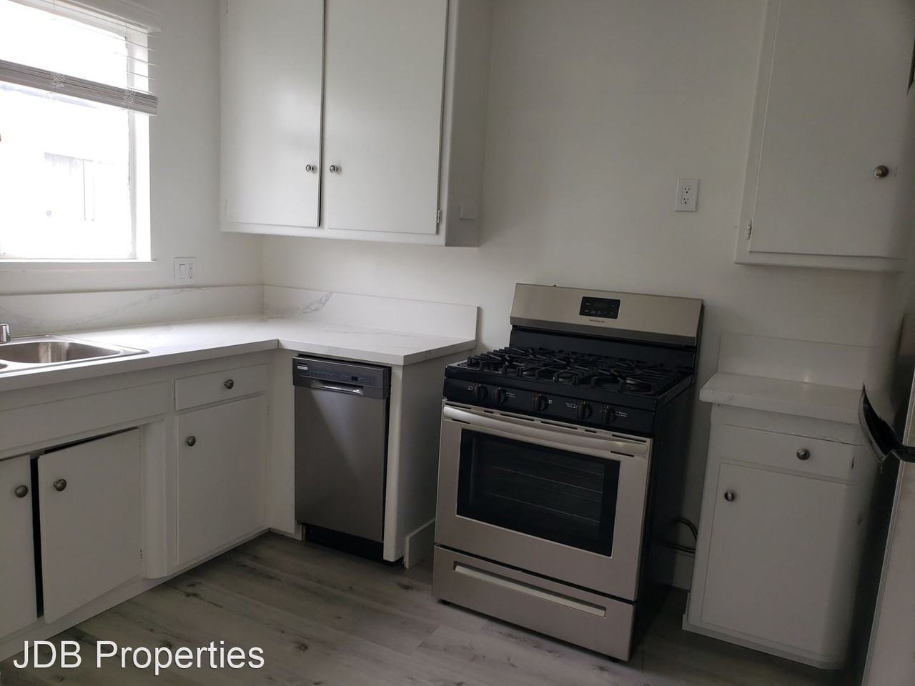 7254 Hollywood Blvd - Photo 2 of 5