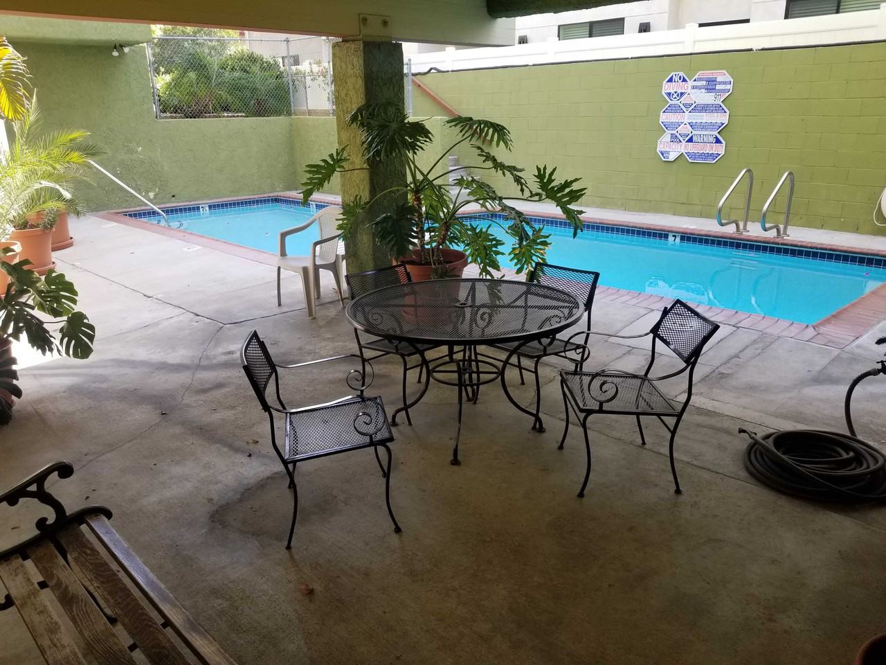 Reseda Boulevard - Photo 5 of 27