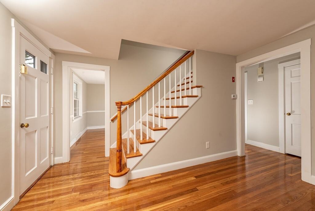 64 Park Ave W - Photo 2 of 14