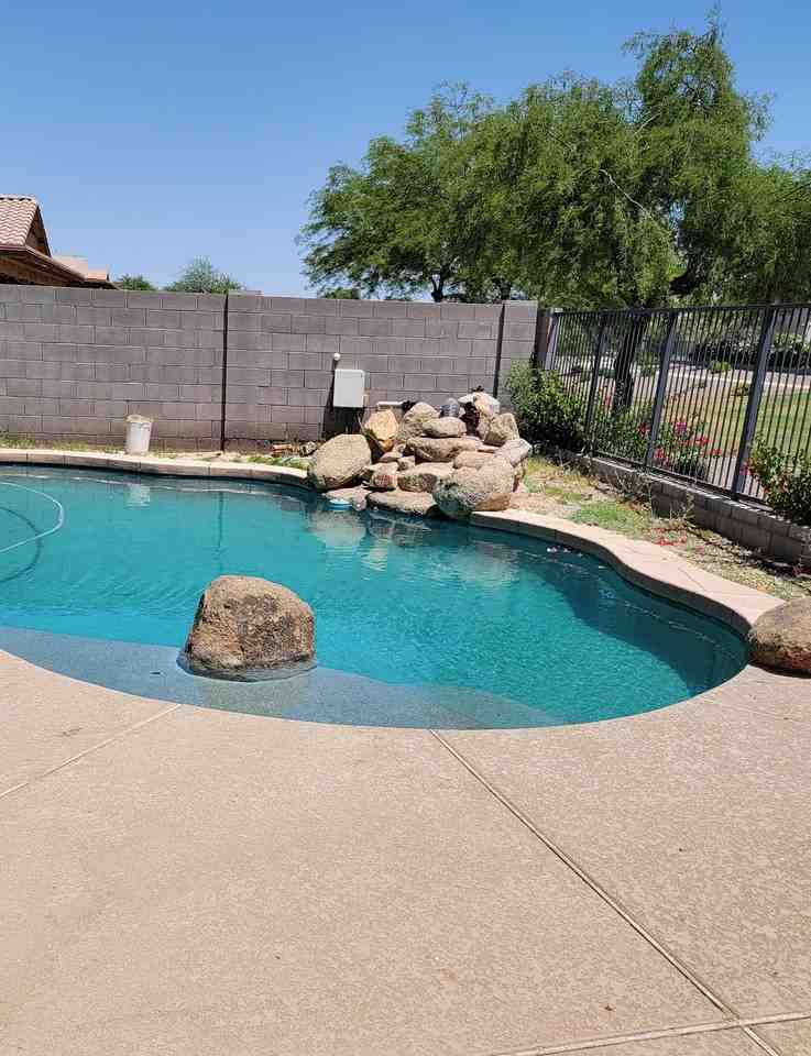 5425 W Grove St - Photo 3 of 25