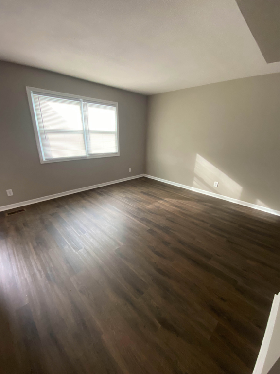 318 Highland St - Photo 2 of 5