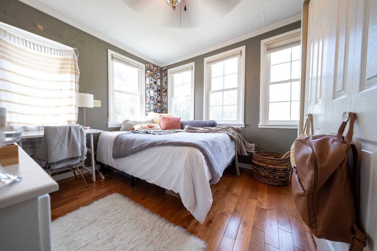 801 Lowry Ave Ne #1 - Photo 7 of 18