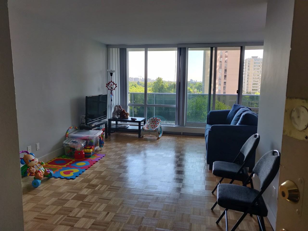 95 High Park Avenue - Photo 3 of 15