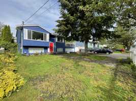 featured image of 10701 141 Street #LOWER