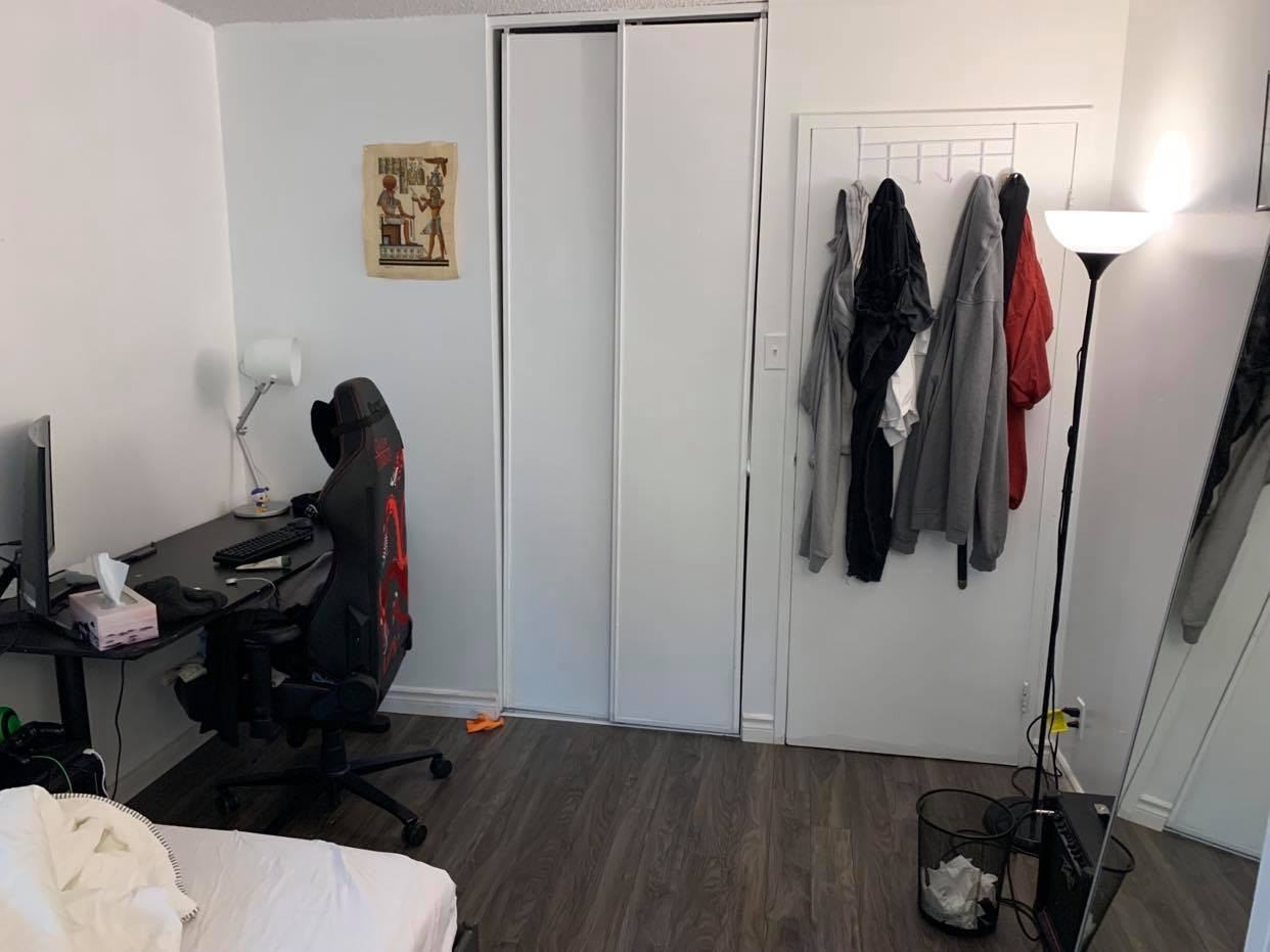 1950 Avenue Lincoln - Photo 3 of 8